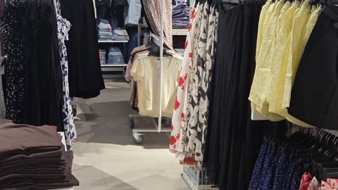 NYIT A SiNSAY A SUGÁSBAN