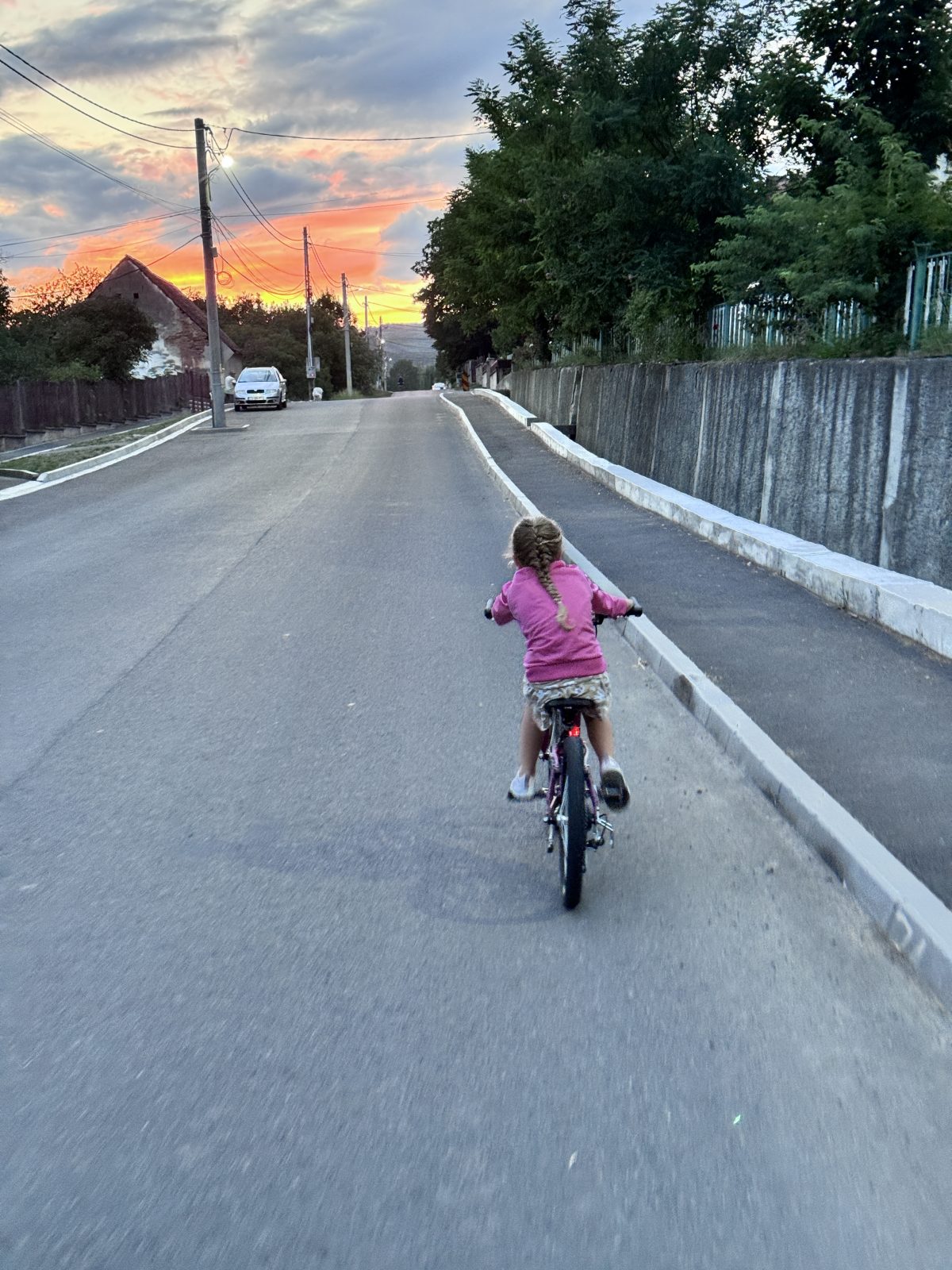Szabályok, amelyeket jó, ha minden biciklis és rolleres tud: