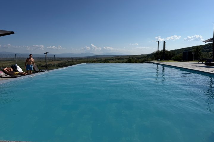 Strandolás Zalánban, a Villa Ambitionben