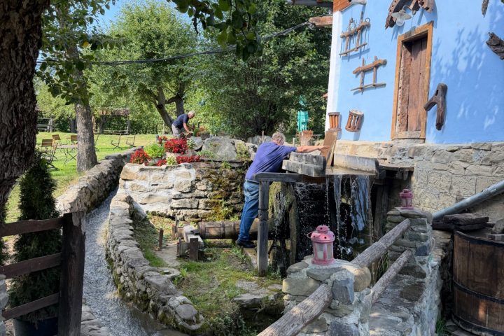 Malomkert Panzió,  Csernáton